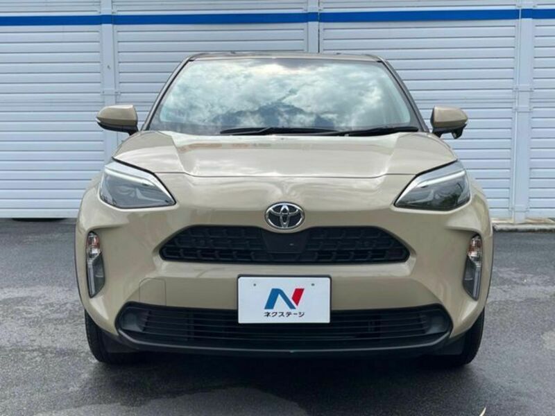 YARIS CROSS