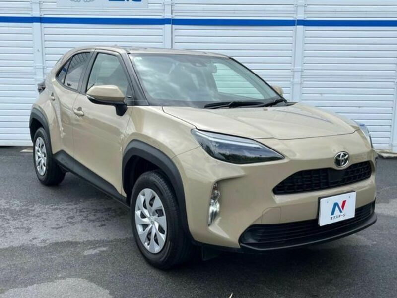 YARIS CROSS