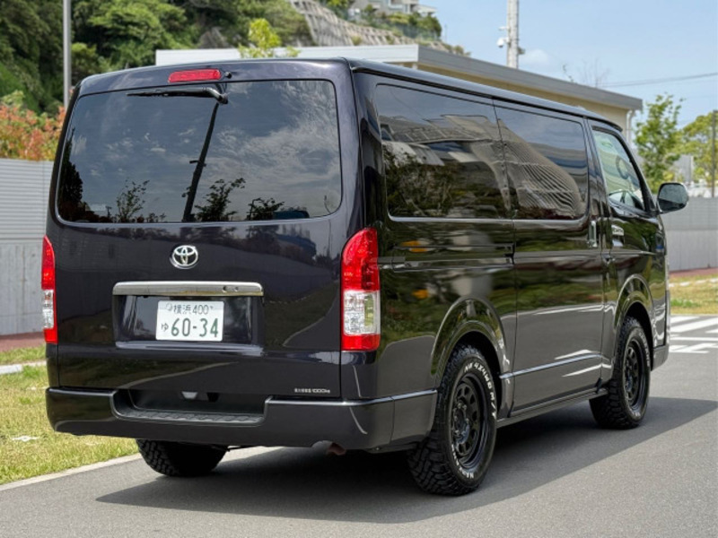 HIACE VAN