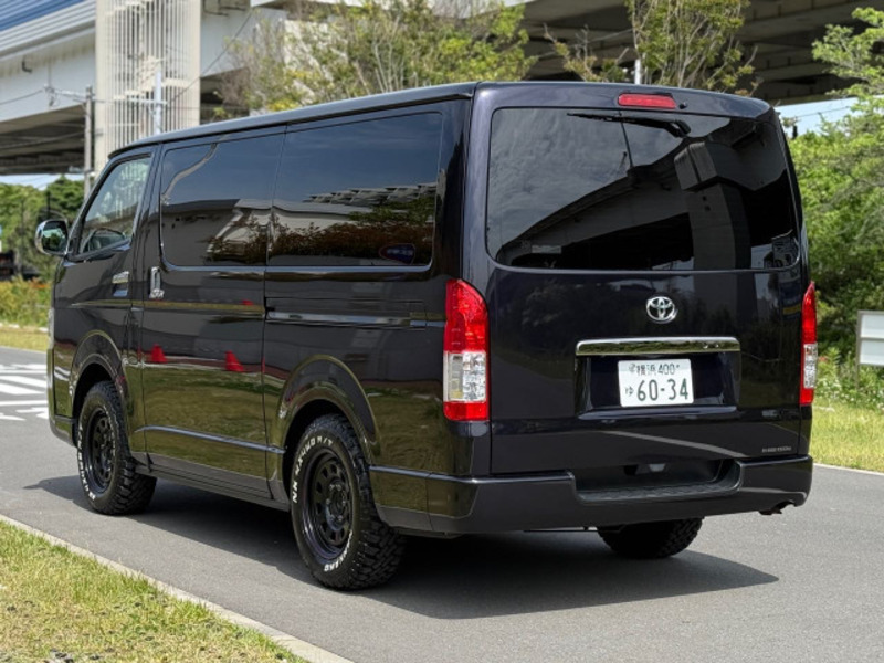 HIACE VAN