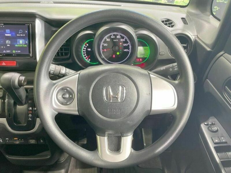 N BOX