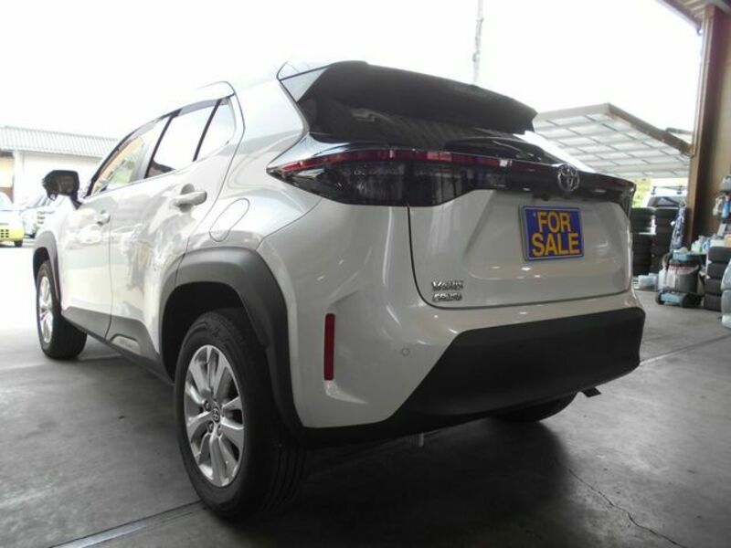 YARIS CROSS