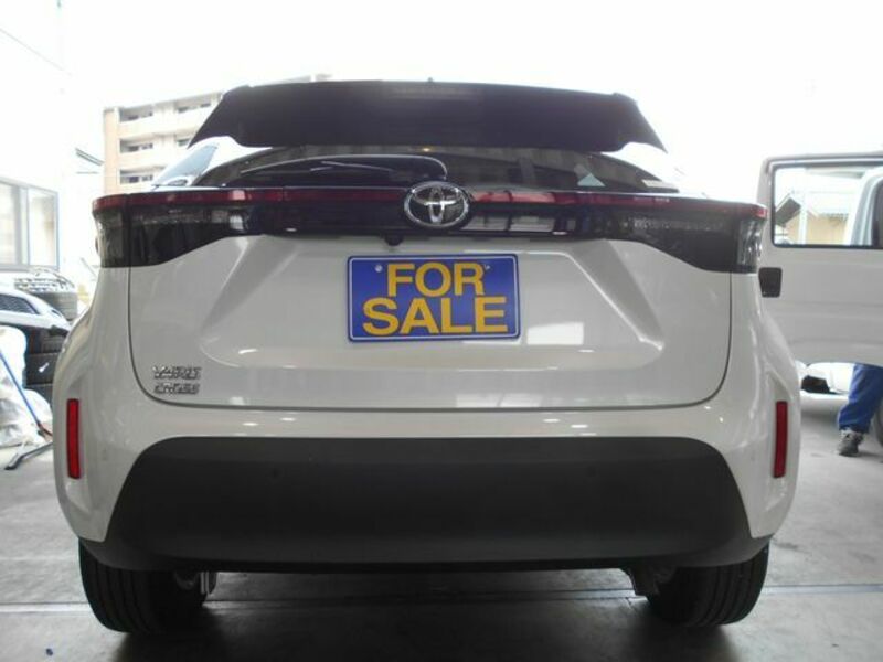 YARIS CROSS