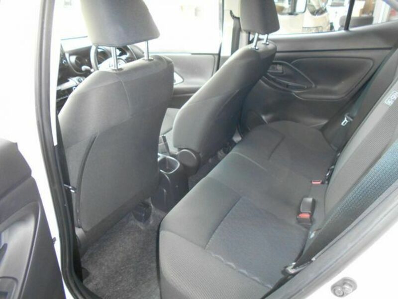 YARIS CROSS
