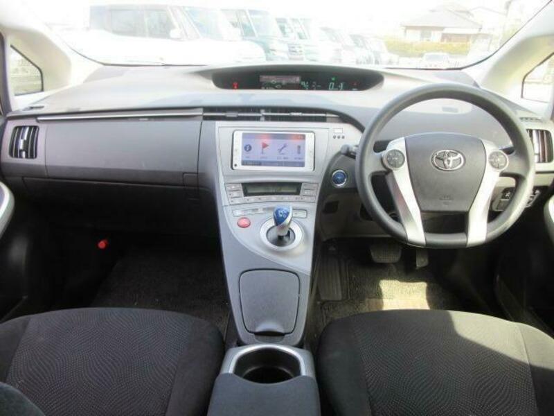 PRIUS-1