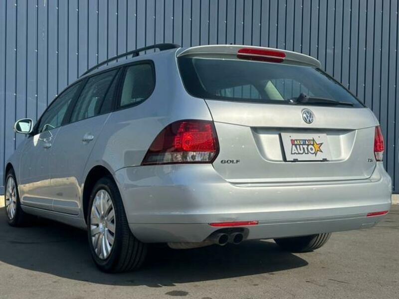 GOLF VARIANT