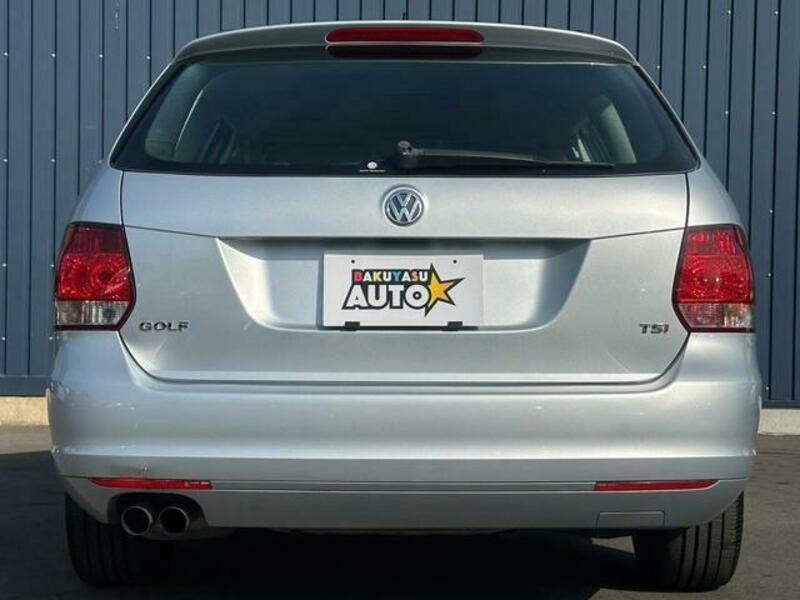 GOLF VARIANT