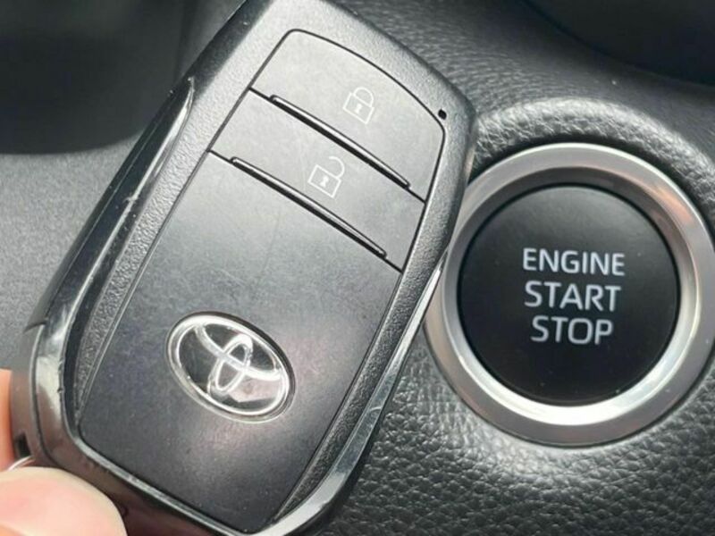 YARIS CROSS