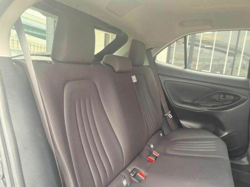 YARIS CROSS