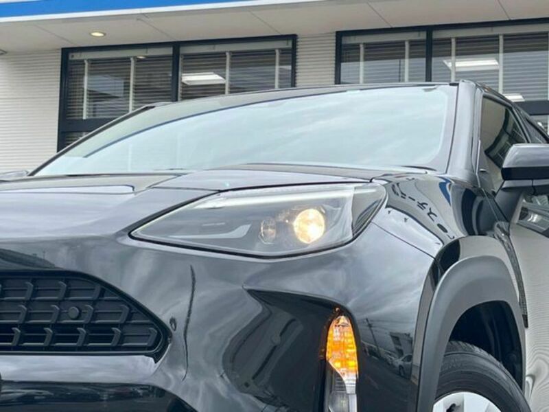 YARIS CROSS