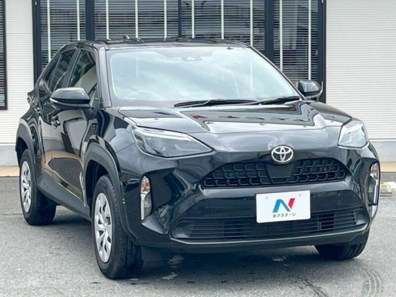 YARIS CROSS