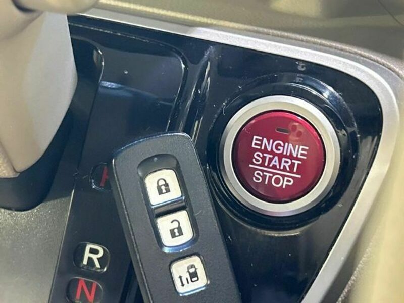 N BOX