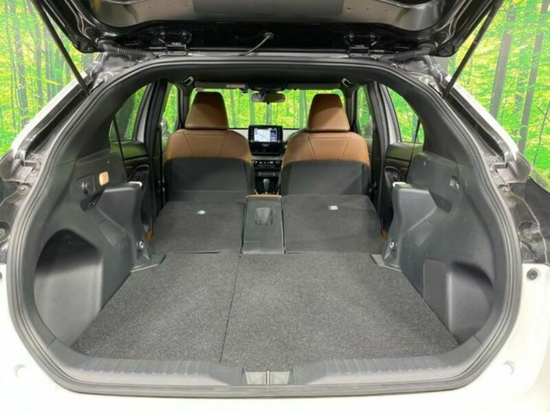 YARIS CROSS