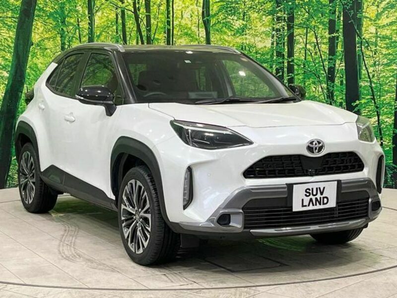 YARIS CROSS
