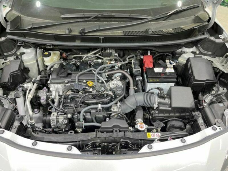 YARIS CROSS