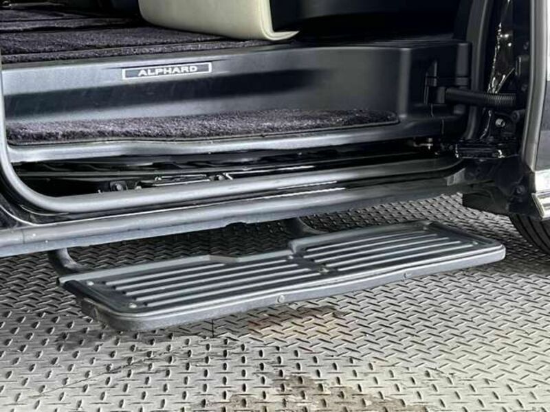 ALPHARD-10