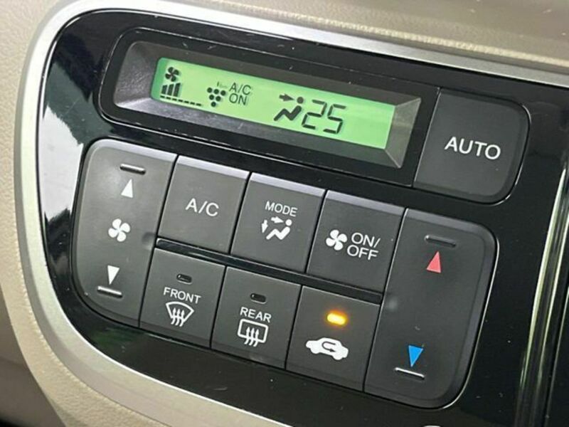 N BOX
