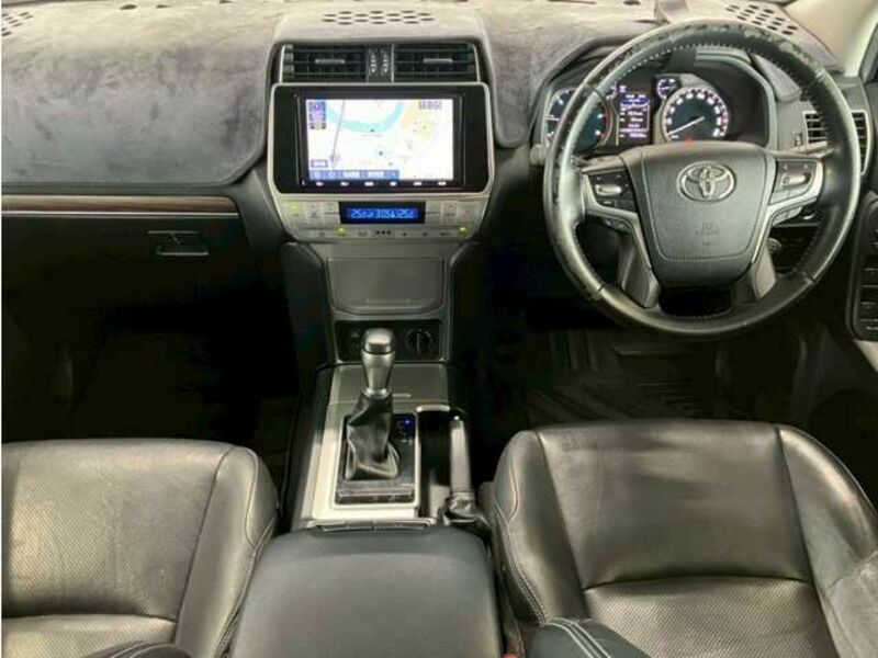 LAND CRUISER PRADO-1