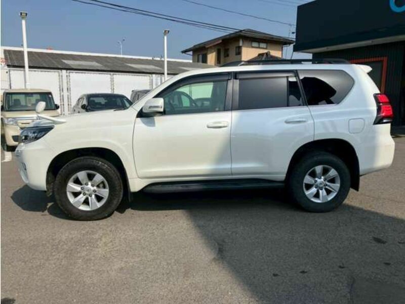 LAND CRUISER PRADO-3