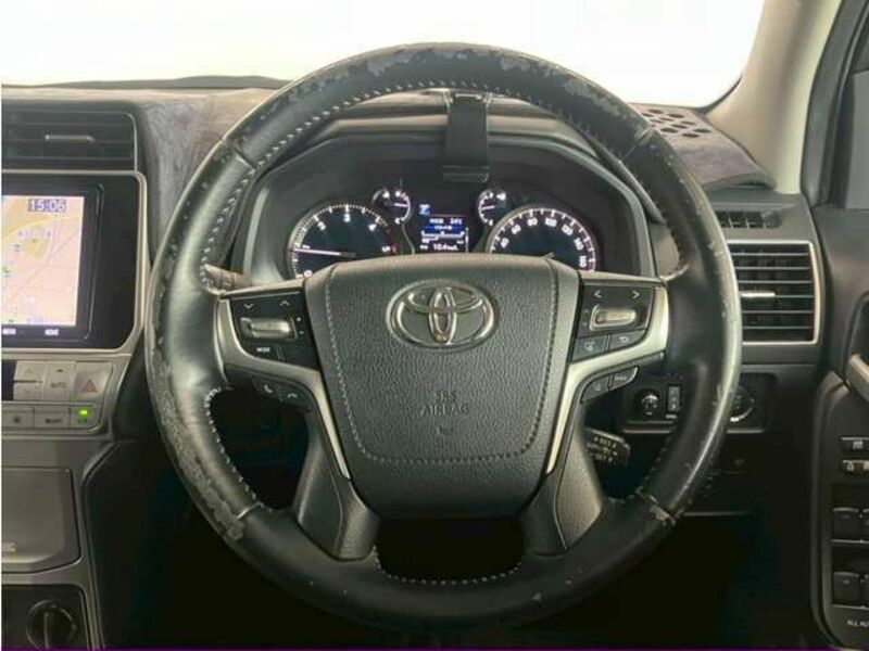 LAND CRUISER PRADO-7