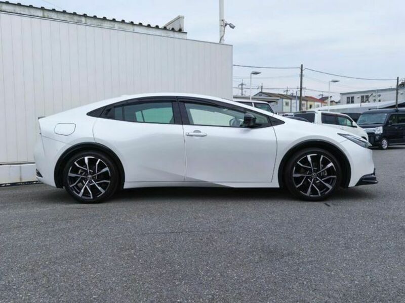 PRIUS PHV