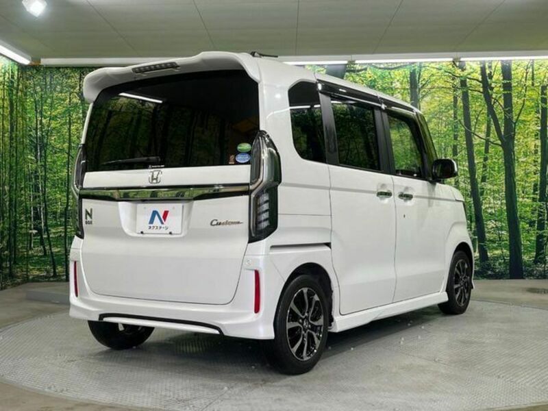 N BOX CUSTOM