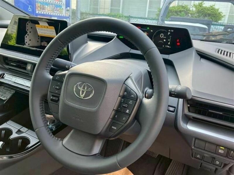 PRIUS-8