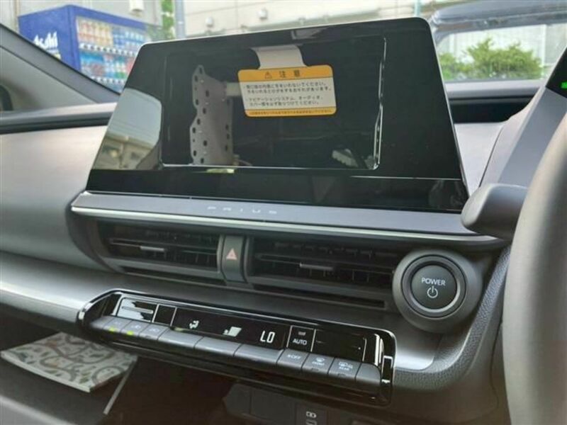 PRIUS-11
