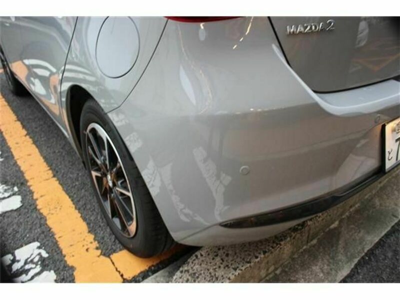 MAZDA2