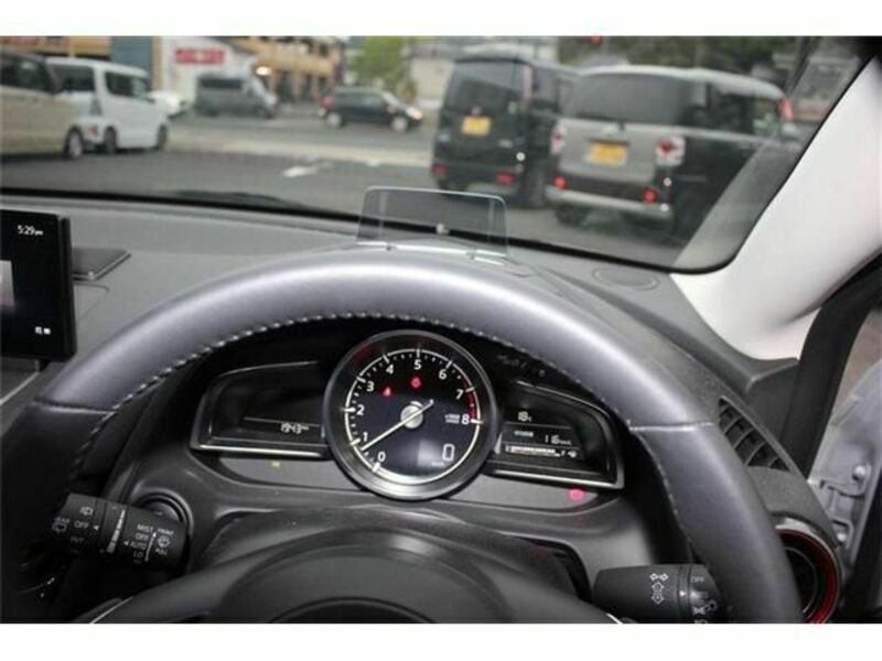 MAZDA2