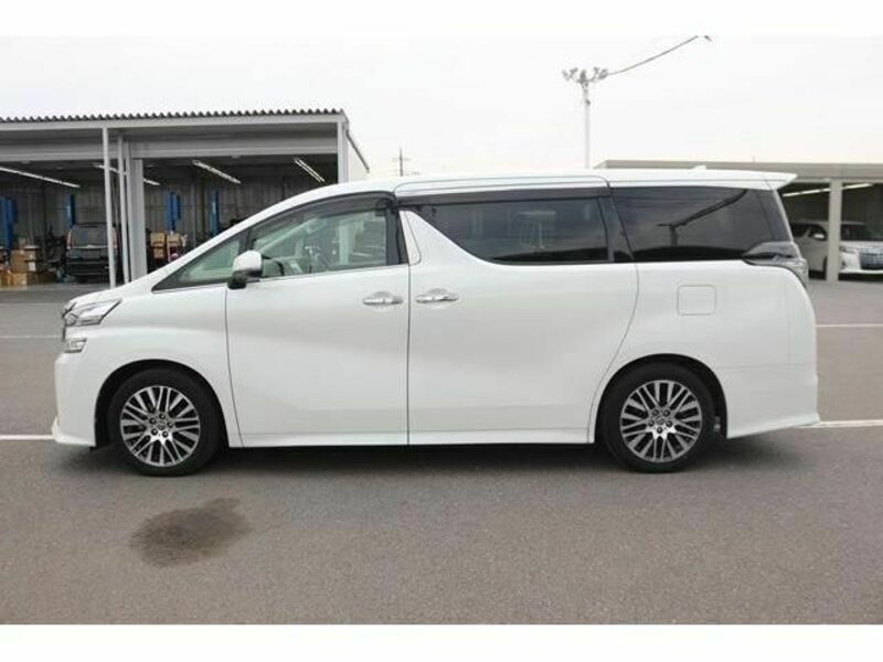 VELLFIRE-9
