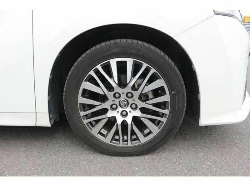 VELLFIRE-12
