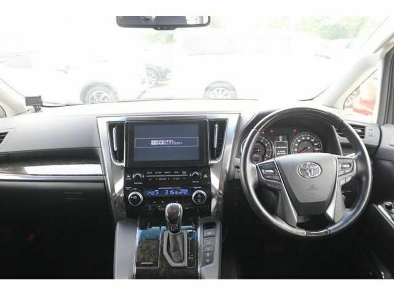 VELLFIRE-17