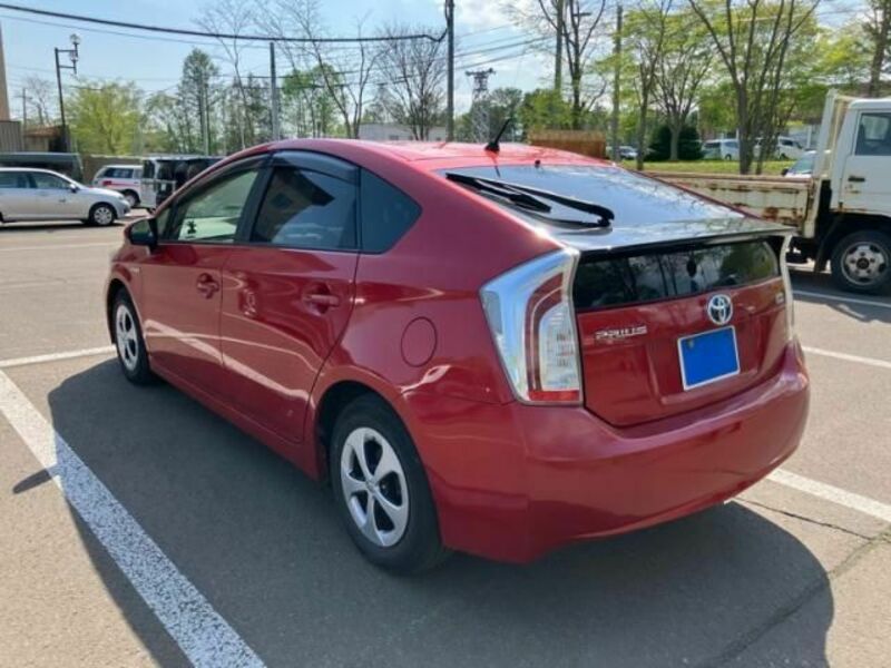 PRIUS-3