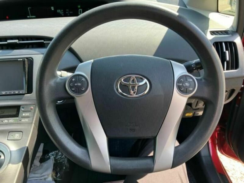 PRIUS-12