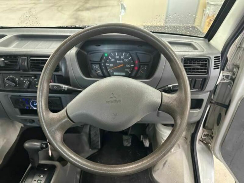MINICAB TRUCK