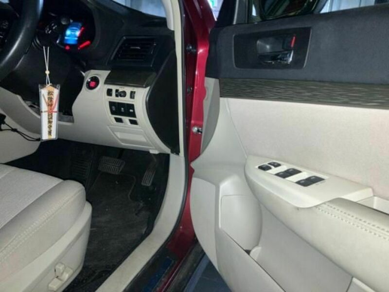 LEGACY OUTBACK