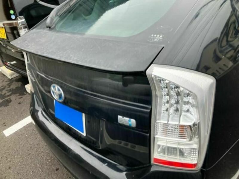 PRIUS-13