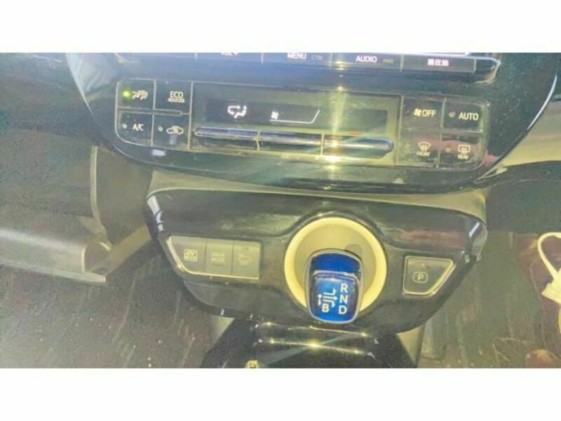 PRIUS-22