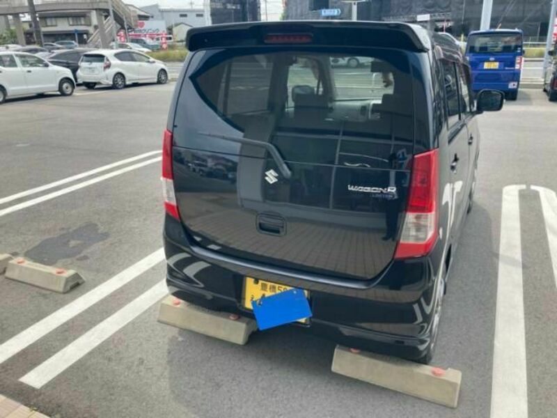 WAGON R