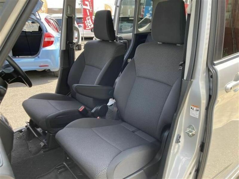 DELICA D2
