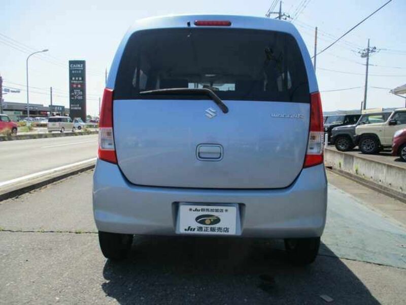 WAGON R