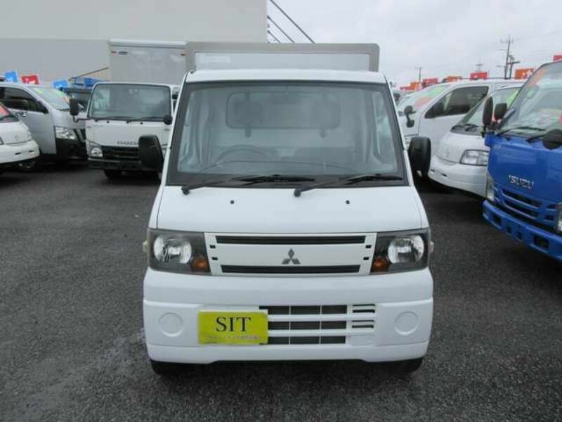MINICAB TRUCK