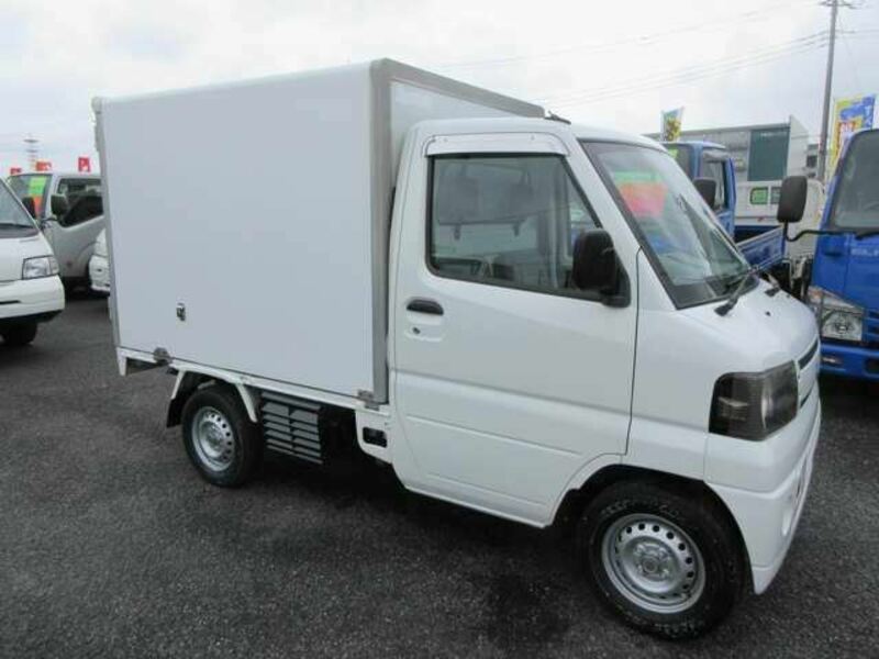 MINICAB TRUCK