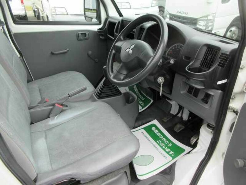 MINICAB TRUCK