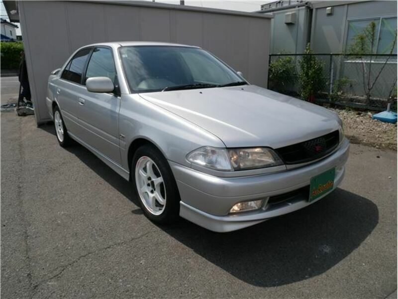 TOYOTA CARINA