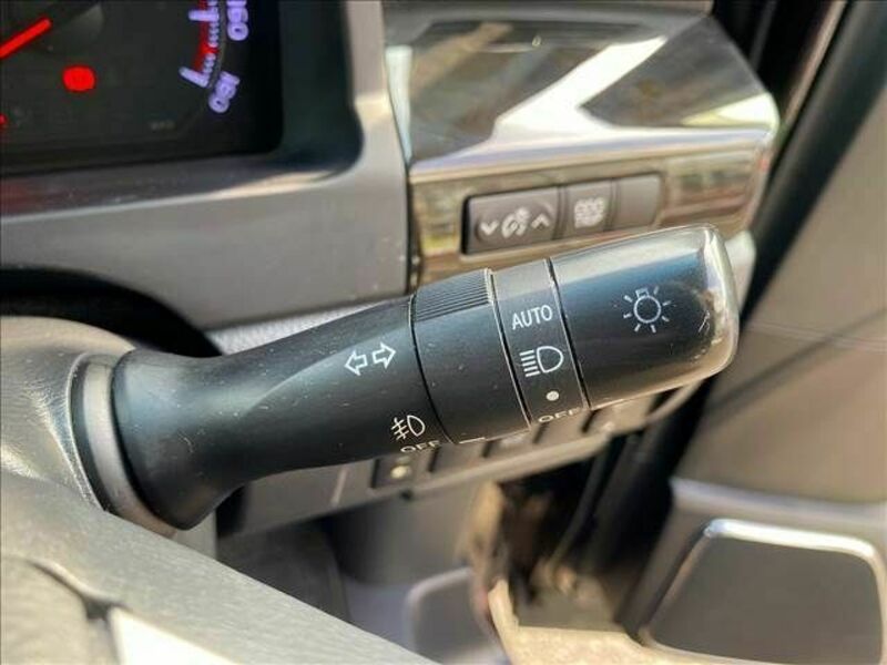 VELLFIRE-15