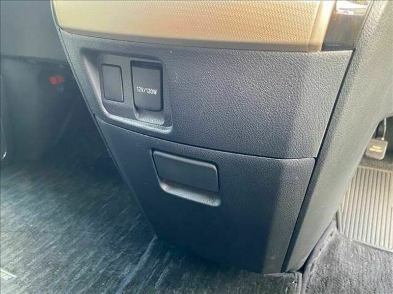 VELLFIRE-18
