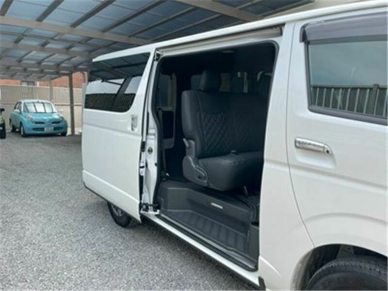 HIACE