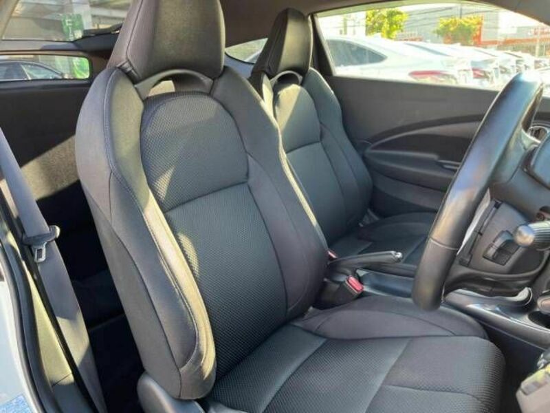 CR-Z